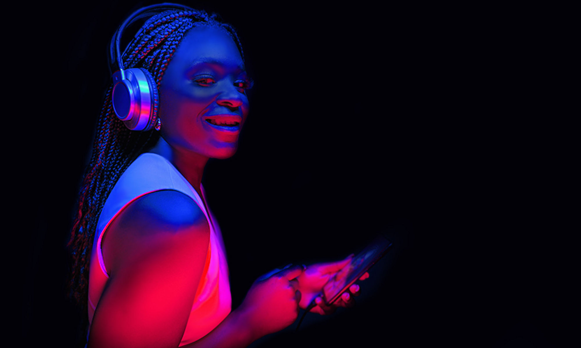 在美光年度多元、平等和包容报告中认可公司员工并体现取得的进展