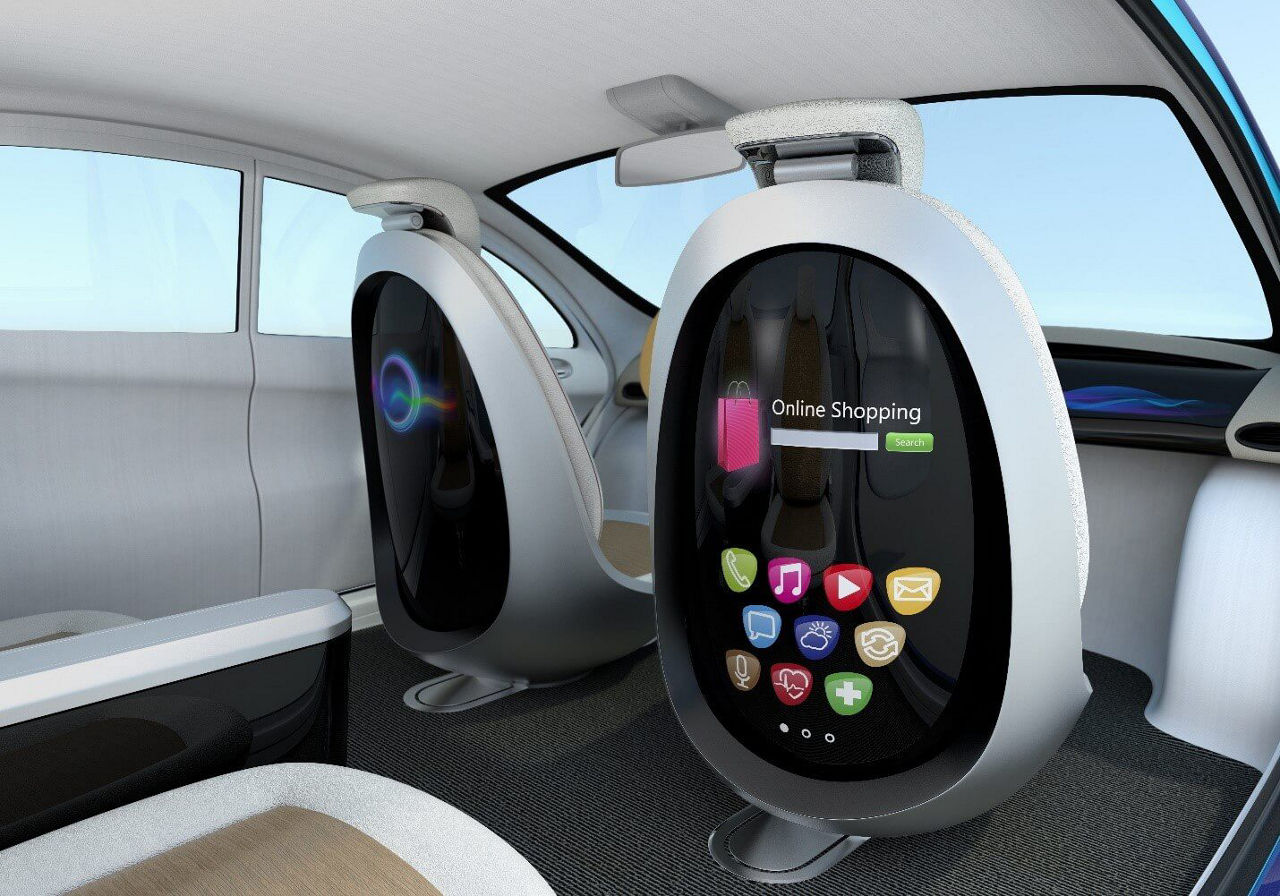 汽車座椅背面的汽車車用資訊娛樂（IVI）系統 