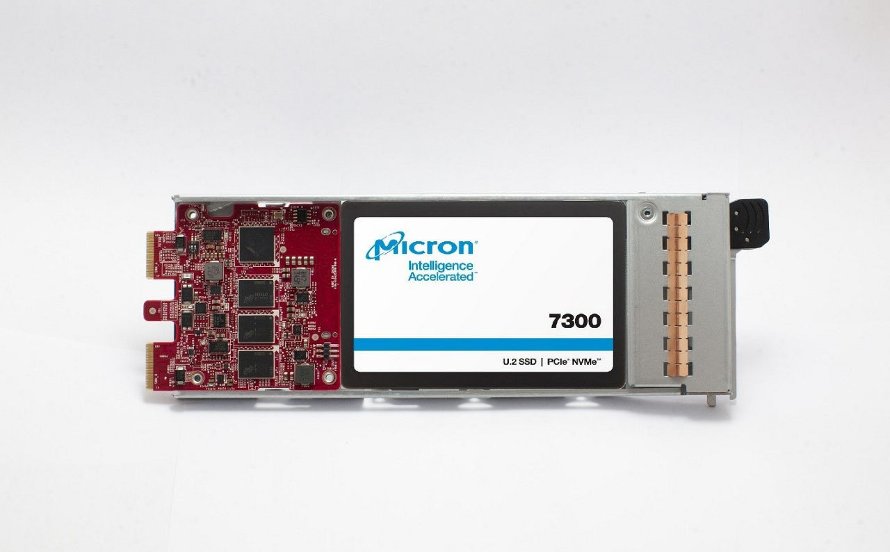 Foxconn-Ingrasys with Micron 7300 SSD with Marvell 88SN2400 converter controller