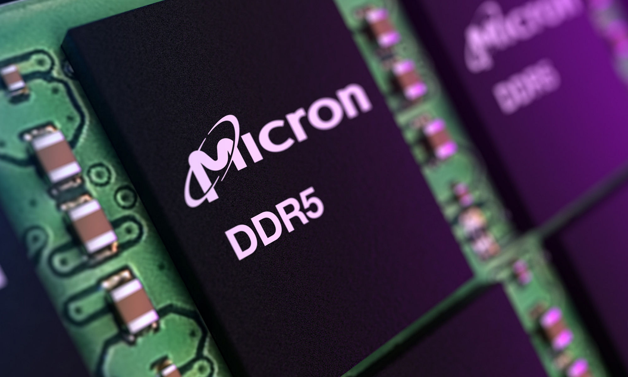 DDR5 component embedded on a Micron RDIMM