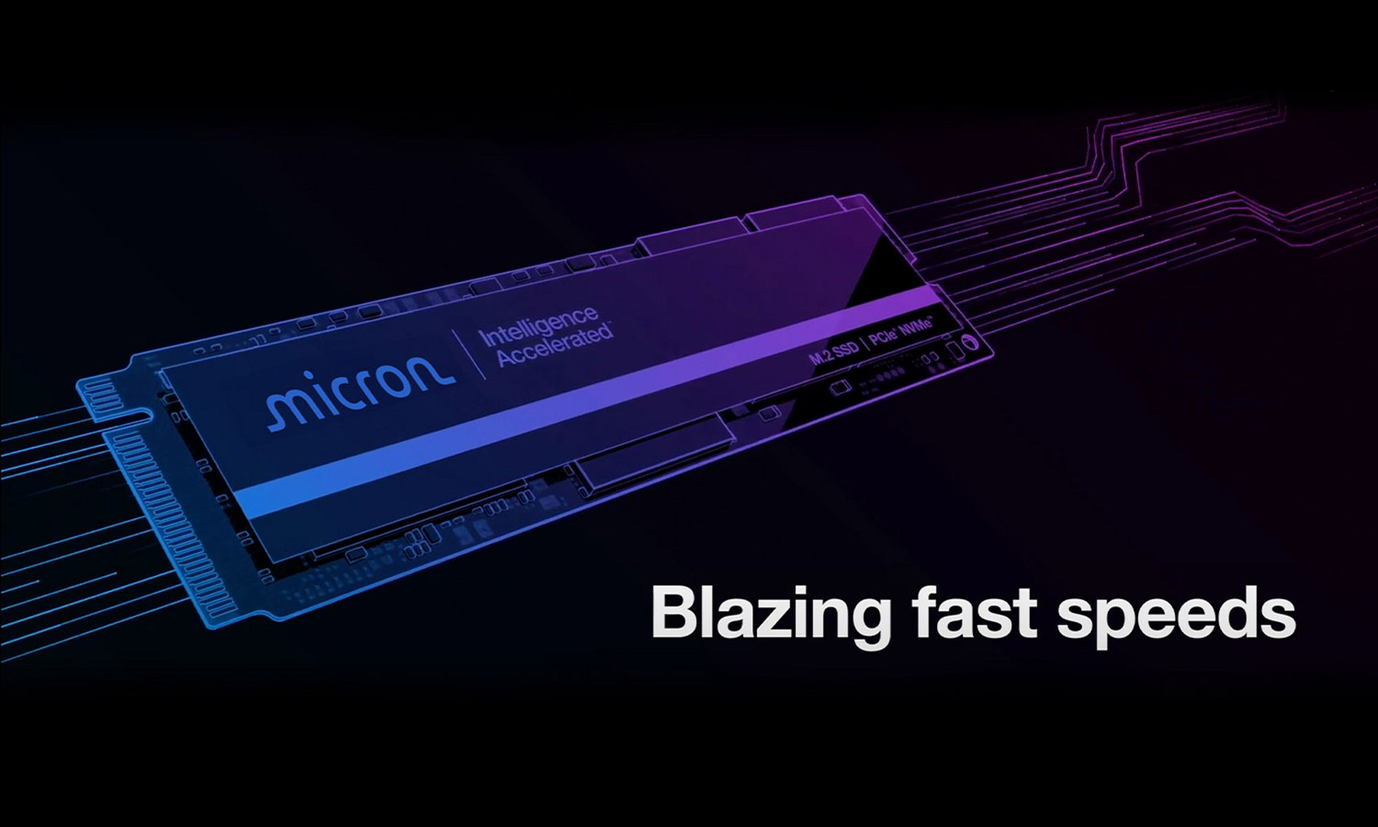 マイクロンSSDと「blazing fast speed（驚異的な速度）」と書かれたキャプション