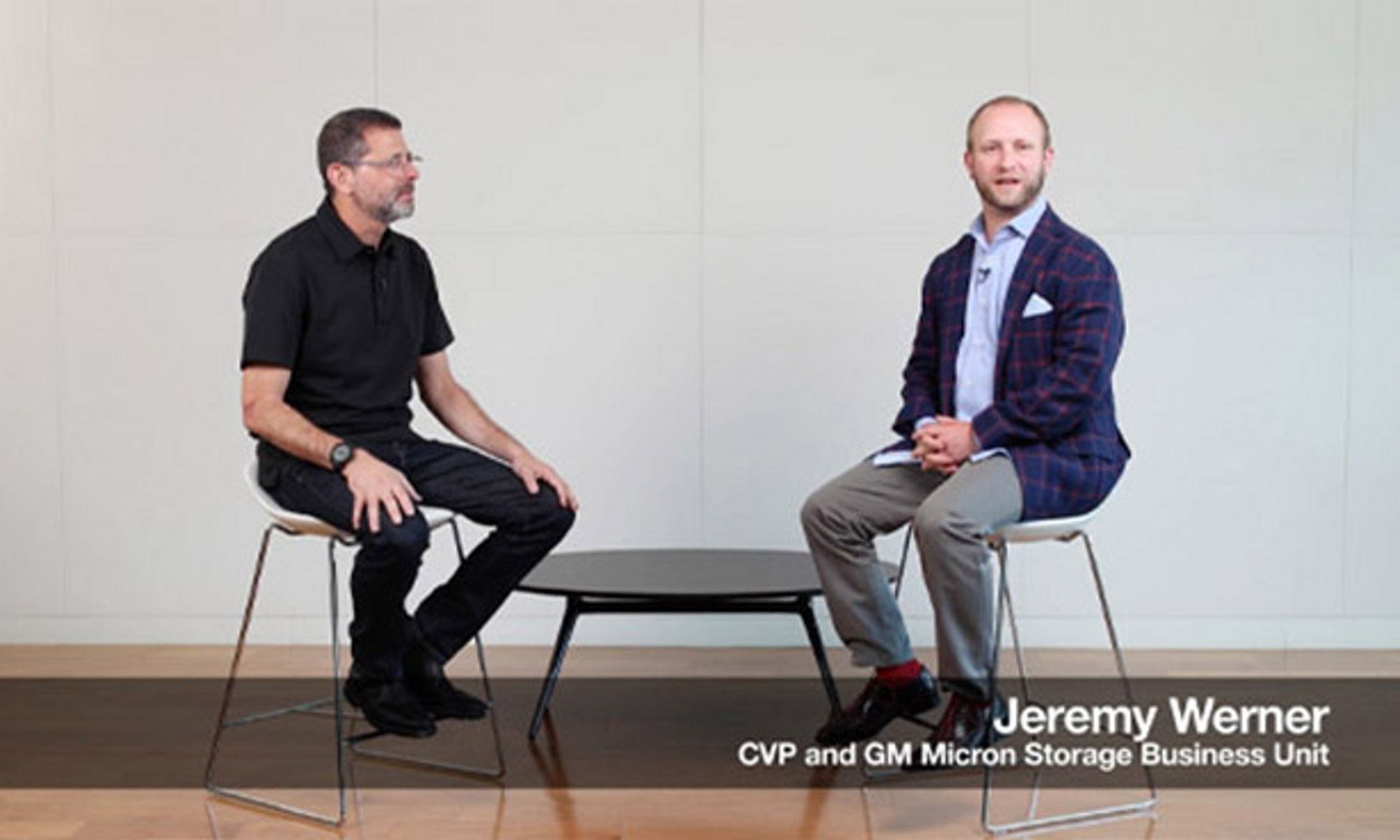 video of Lightbits Labs’ CEO  Eran Kirzner and GM Jeremy Werner  sitting 